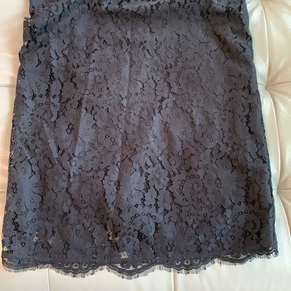 Joie Black Floral Lace Shift Dress - Picture 5 of 9